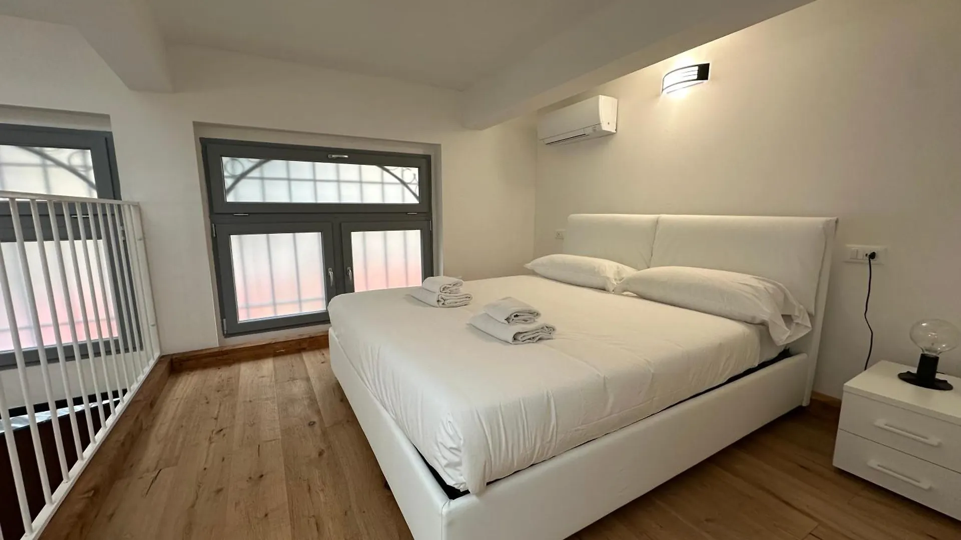 Dolceloft Isola Apartamento Milão 0*,  Itália